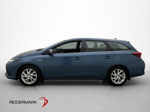 Toyota Auris Hybrid Active Kamera Drag Nyserv - 2016