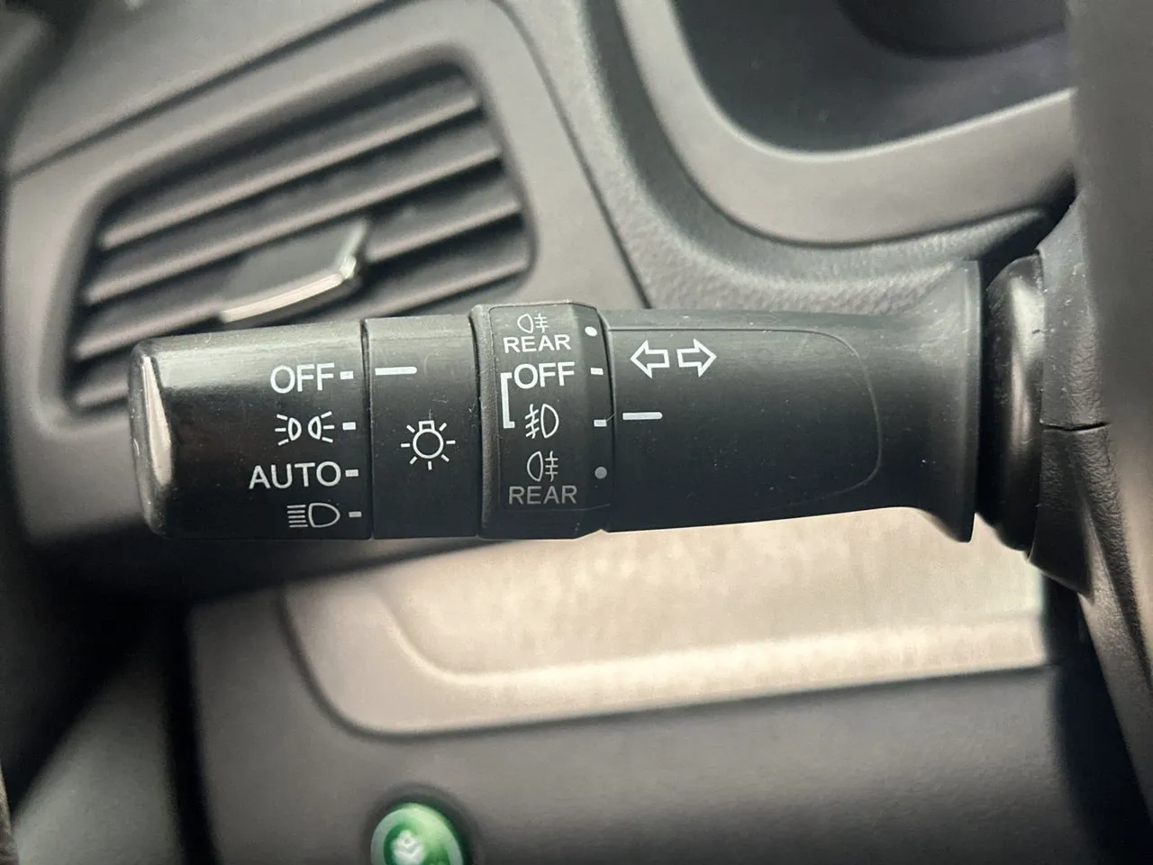 Vehicle image 26