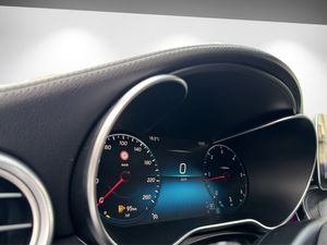 Mercedes GLC300 bild 14