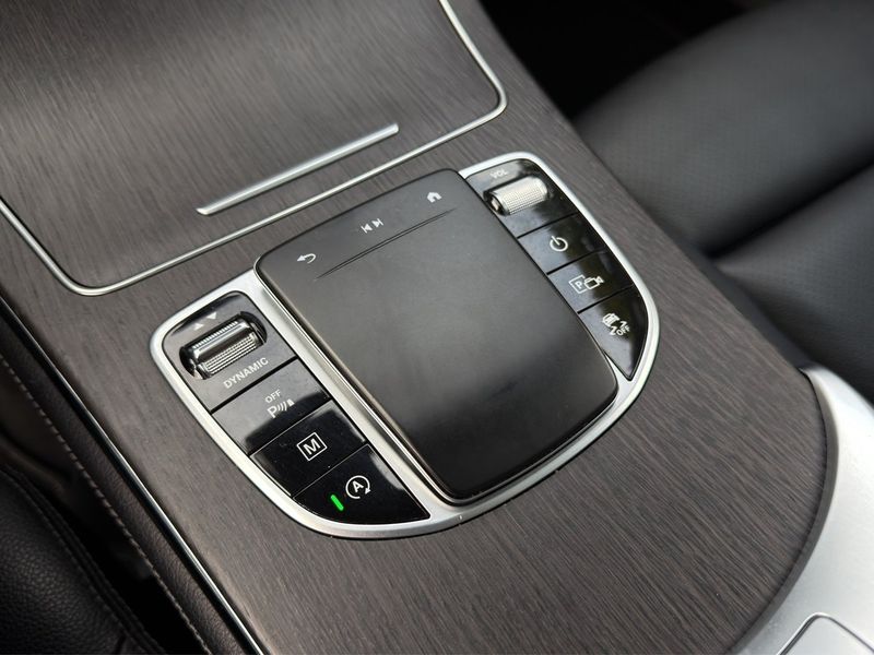 Mercedes GLC300 bild 17