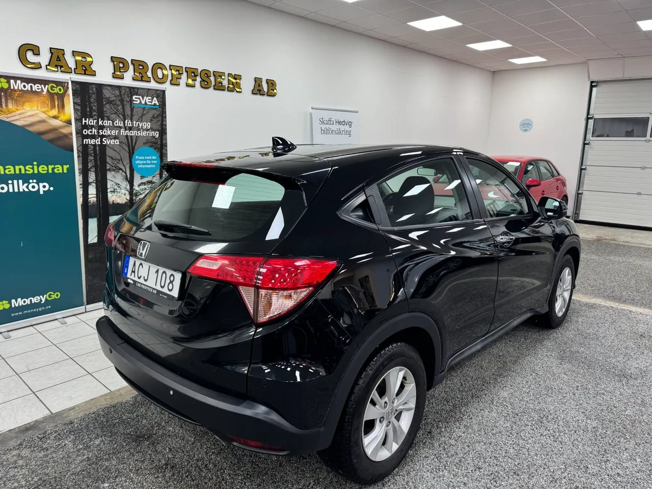 Vehicle image 20