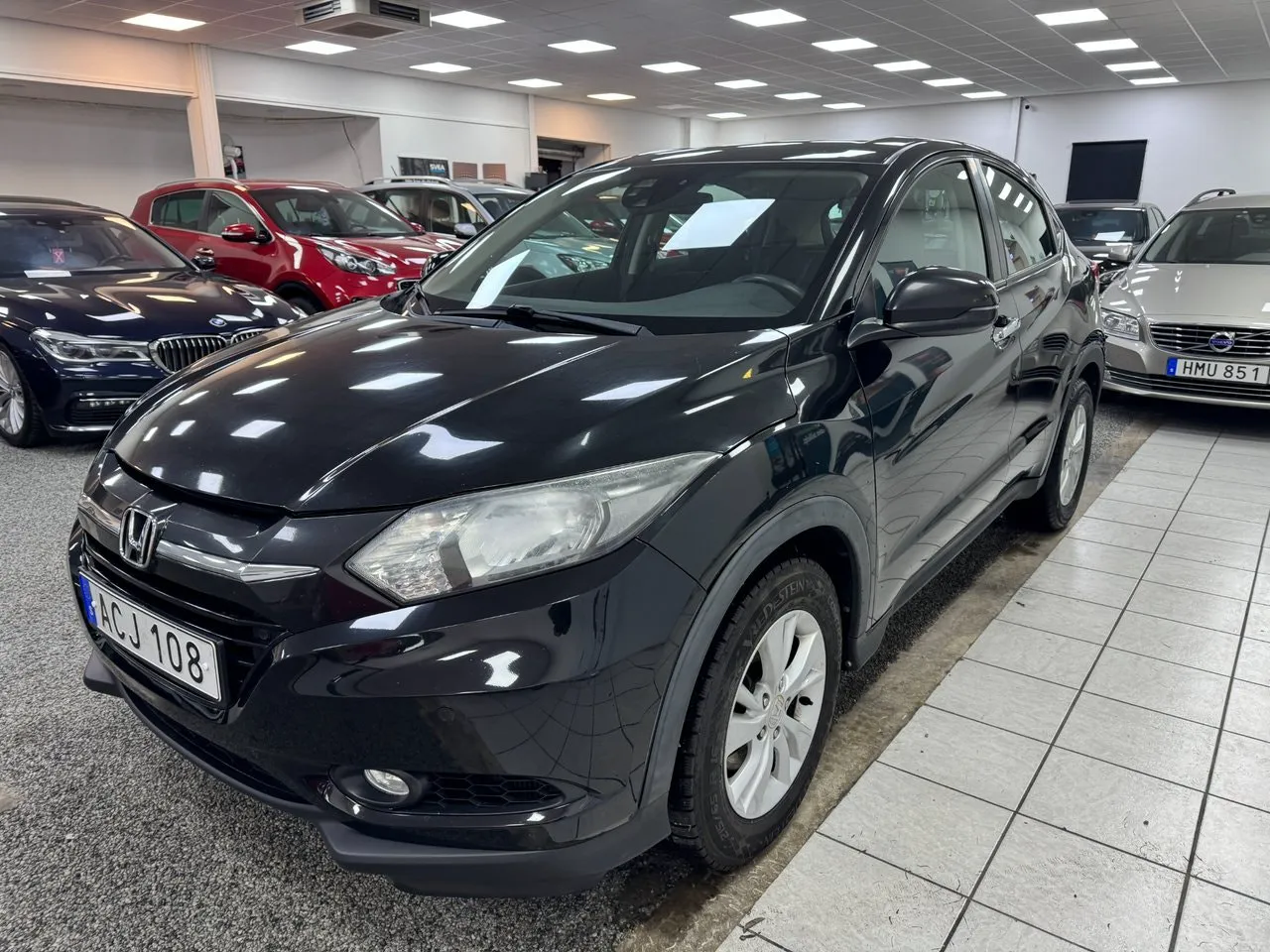 Vehicle image 1