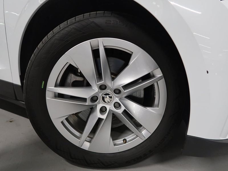 Skoda Enyaq bild 12