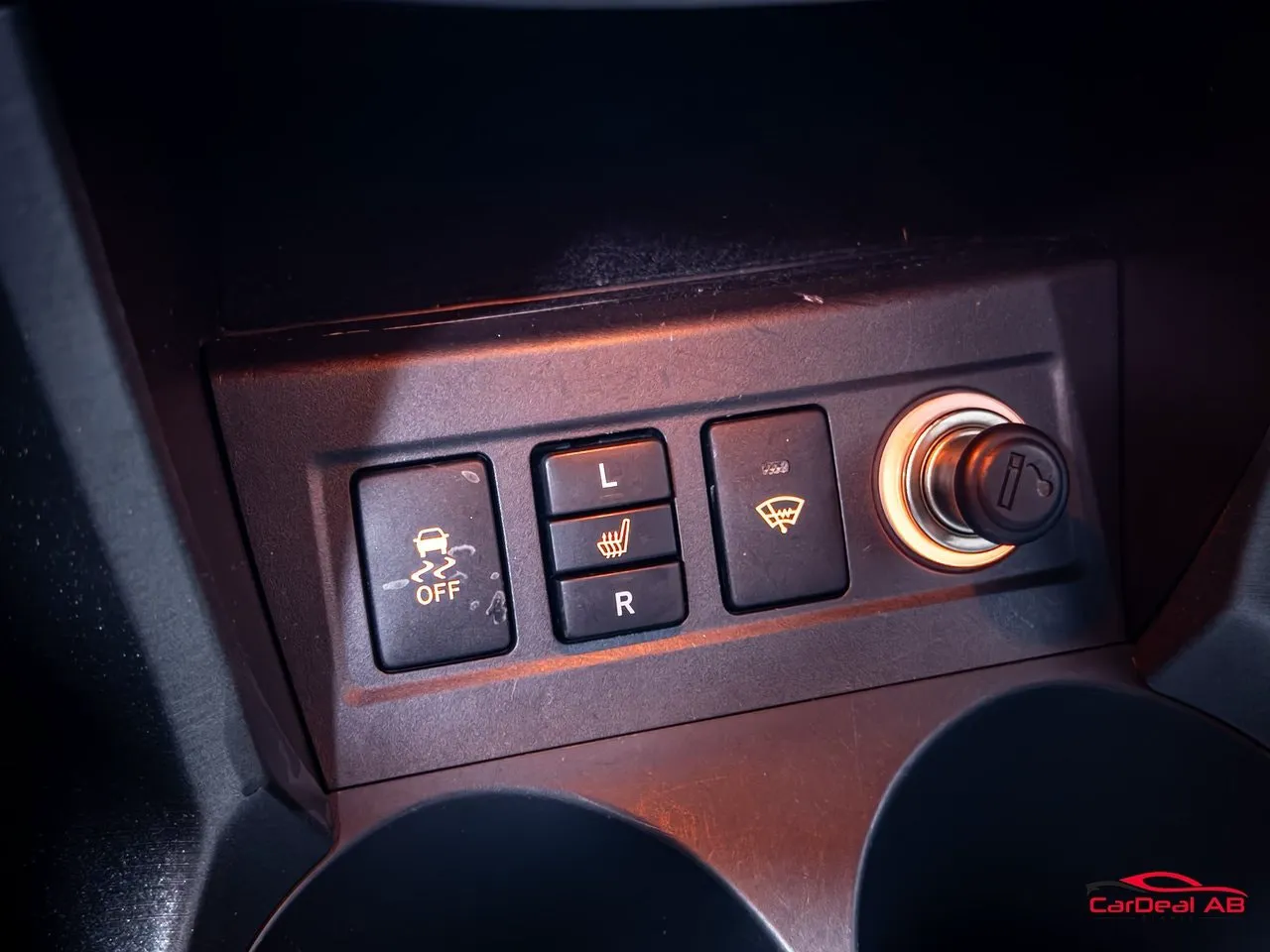 Vehicle image 26
