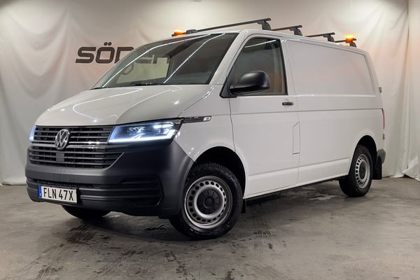 Volkswagen Transporter T30 2.0 TDI DRAG KAMERA VÄRMARE VERKSTADSSKÅP MOMSBIL - 2021