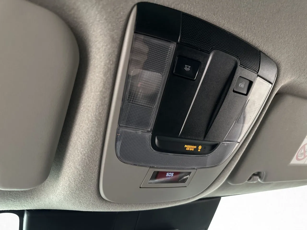 Vehicle image 28