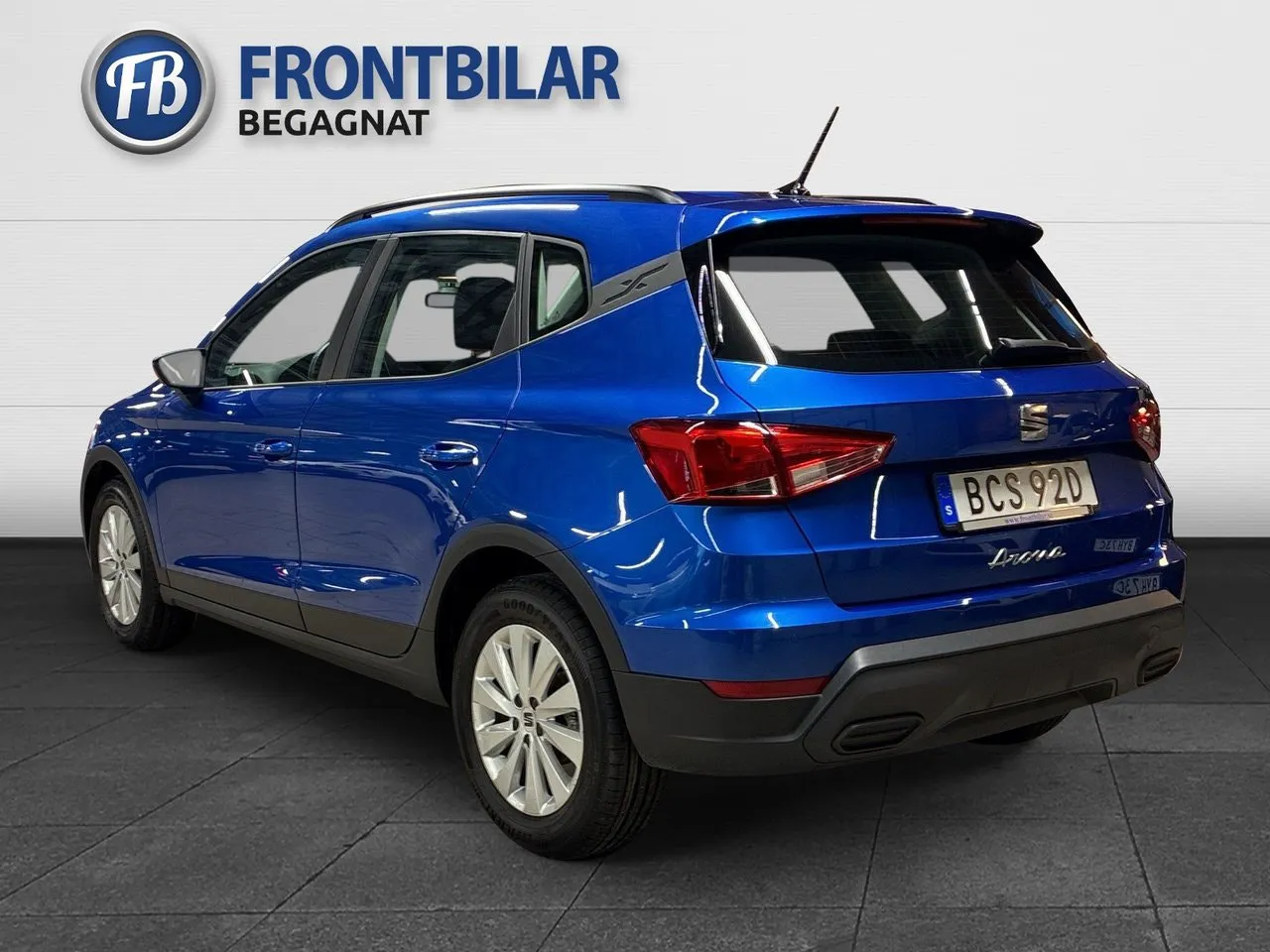 Vehicle image 6