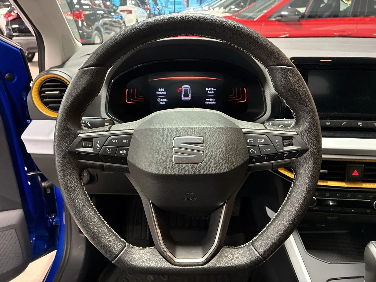 Vehicle image 13