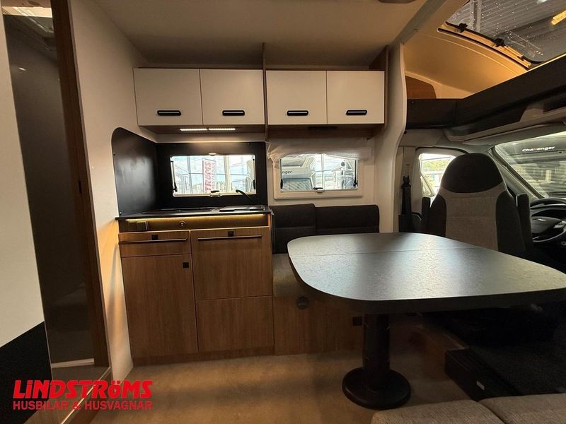 Challenger 337 bild 2