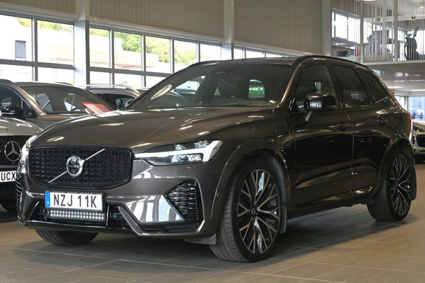 Volvo XC60 Recharge T8 AWD R-Design Pro Edition B&O SE SPEC - 2022