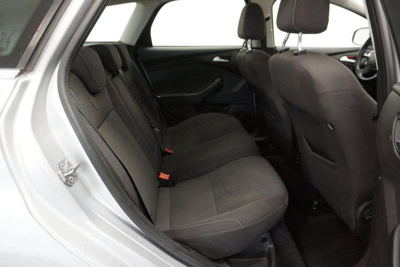 Ford Focus bild 12