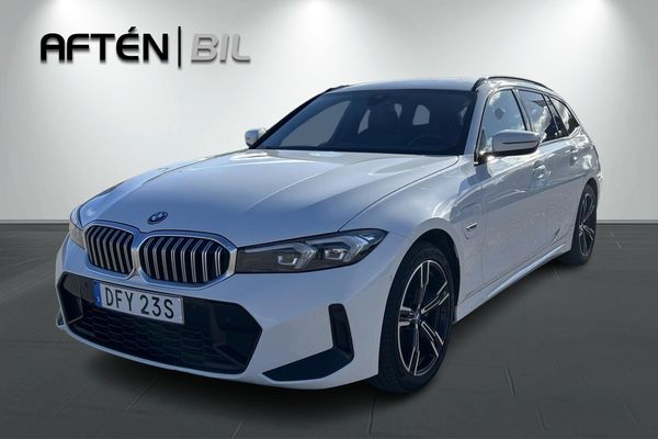 BMW 330 e xDrive Touring 292hk M-Sport HiFi Drag Kamera MOMS - 2023