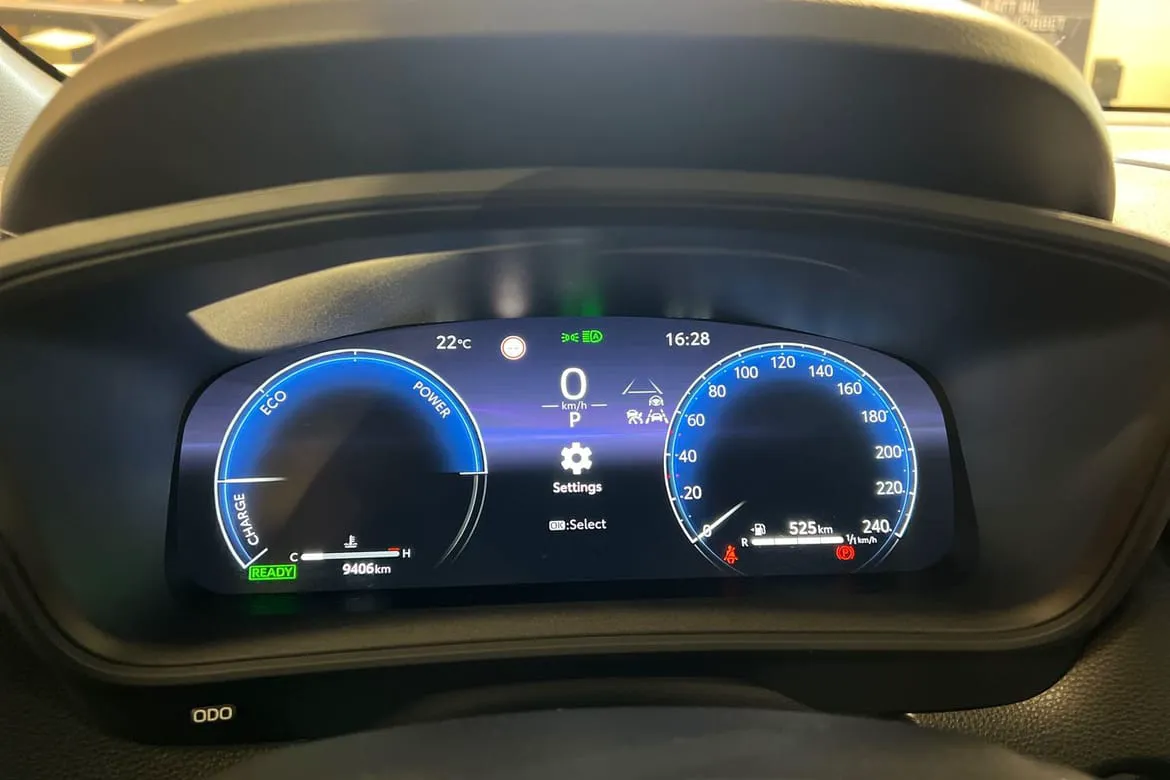 Vehicle image 15