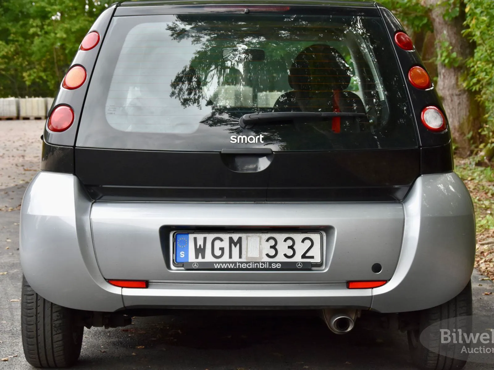 Vehicle image 20