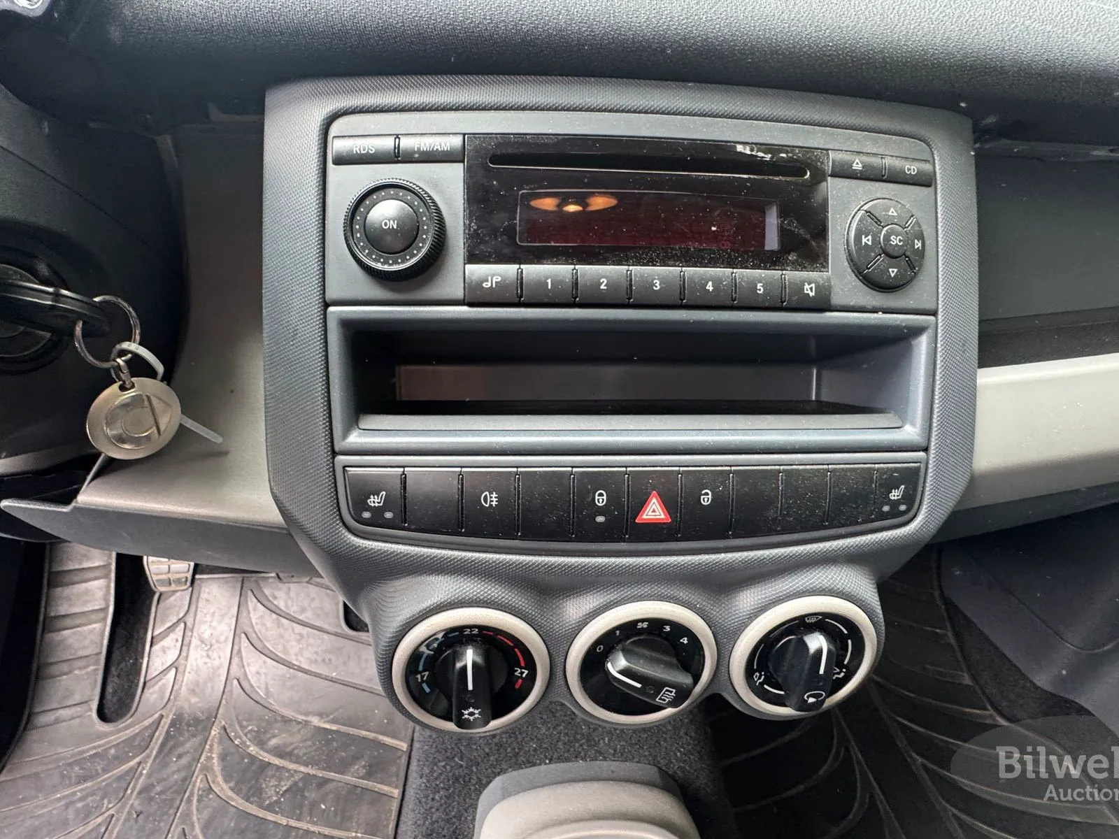 Vehicle image 45