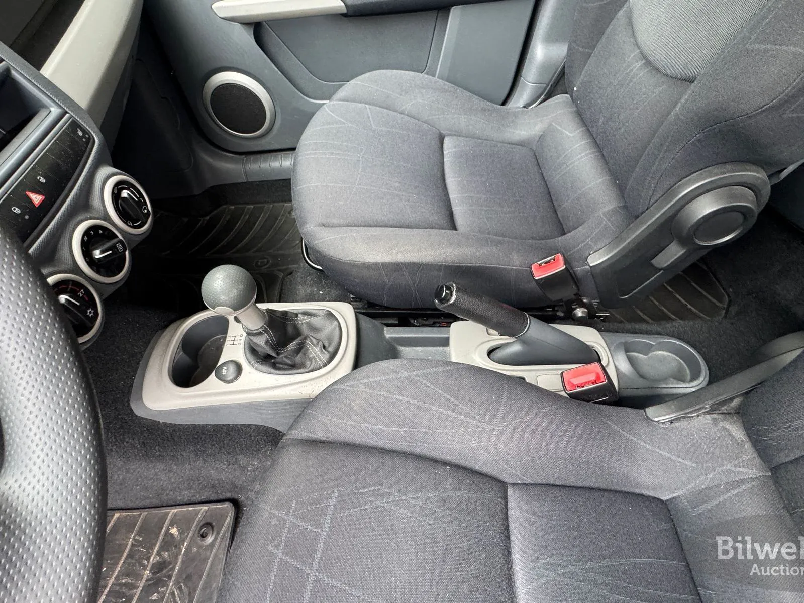 Vehicle image 41