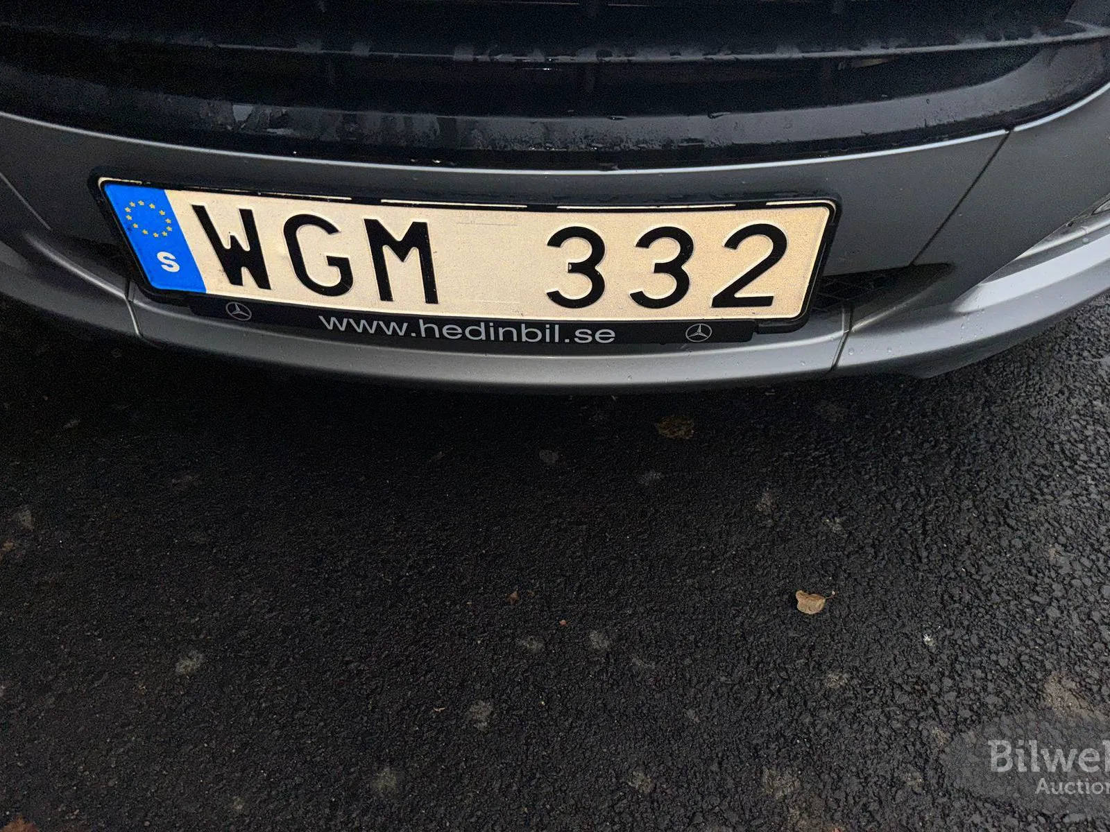 Vehicle image 60