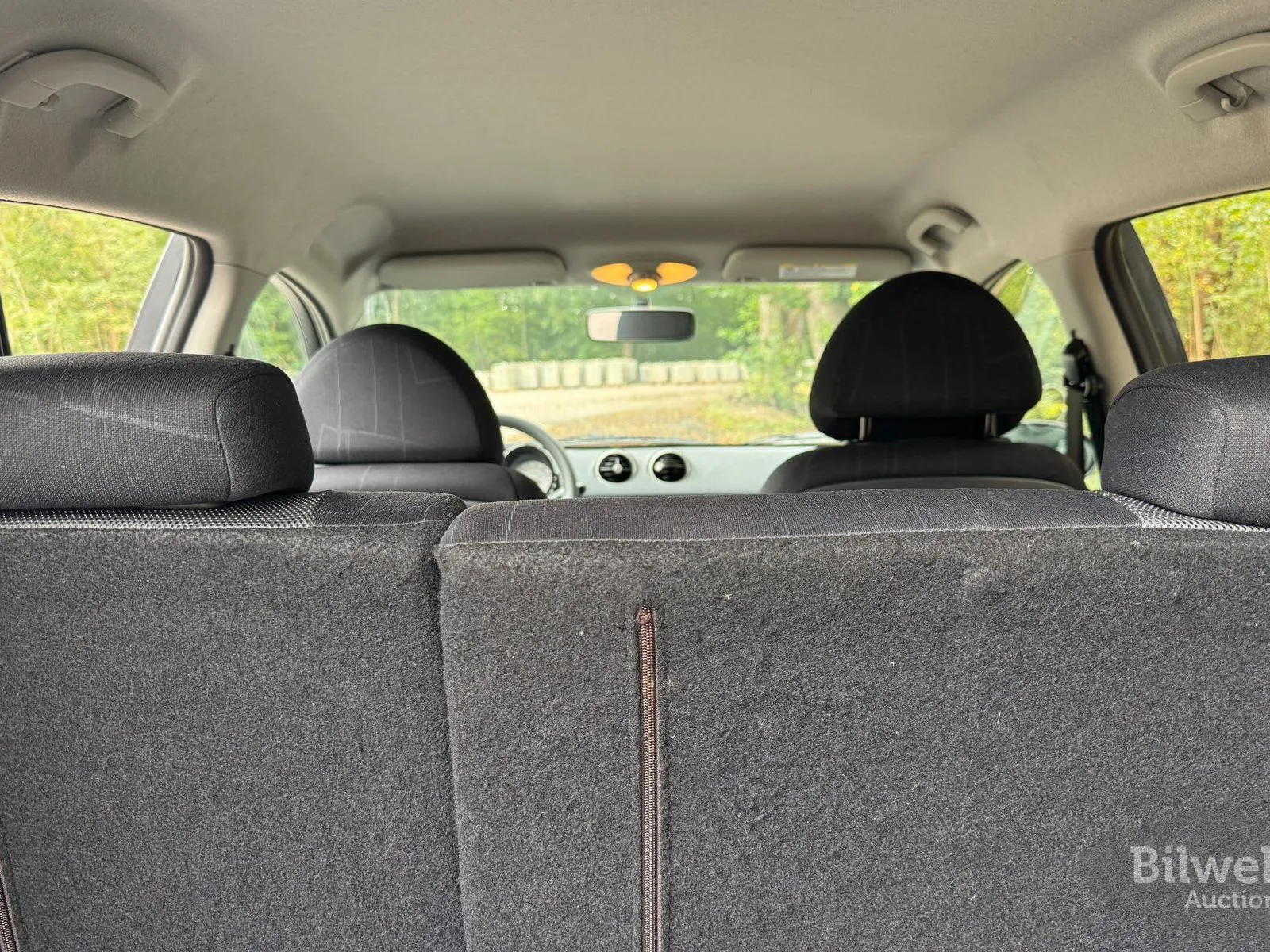 Vehicle image 22