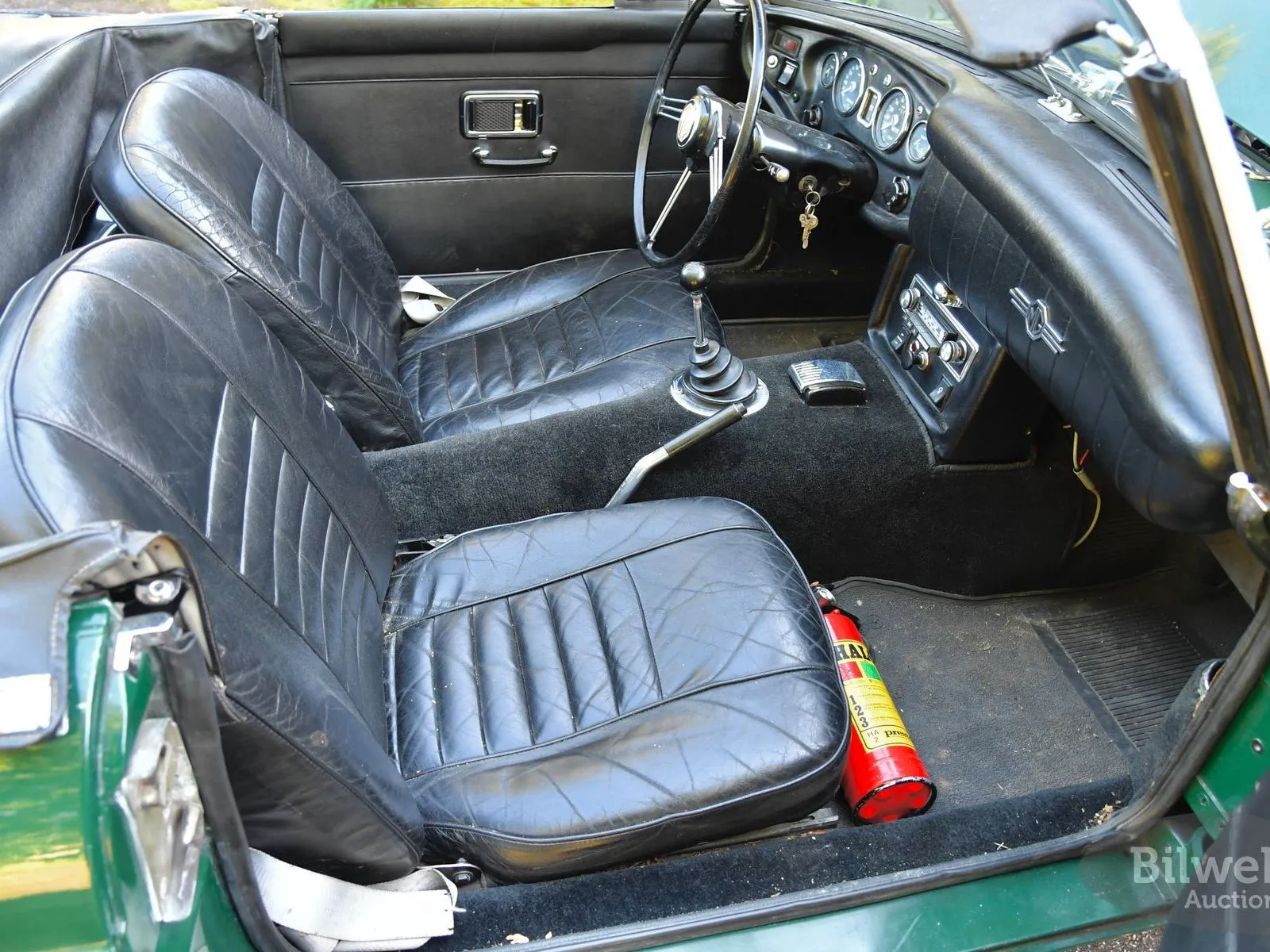 Vehicle image 30