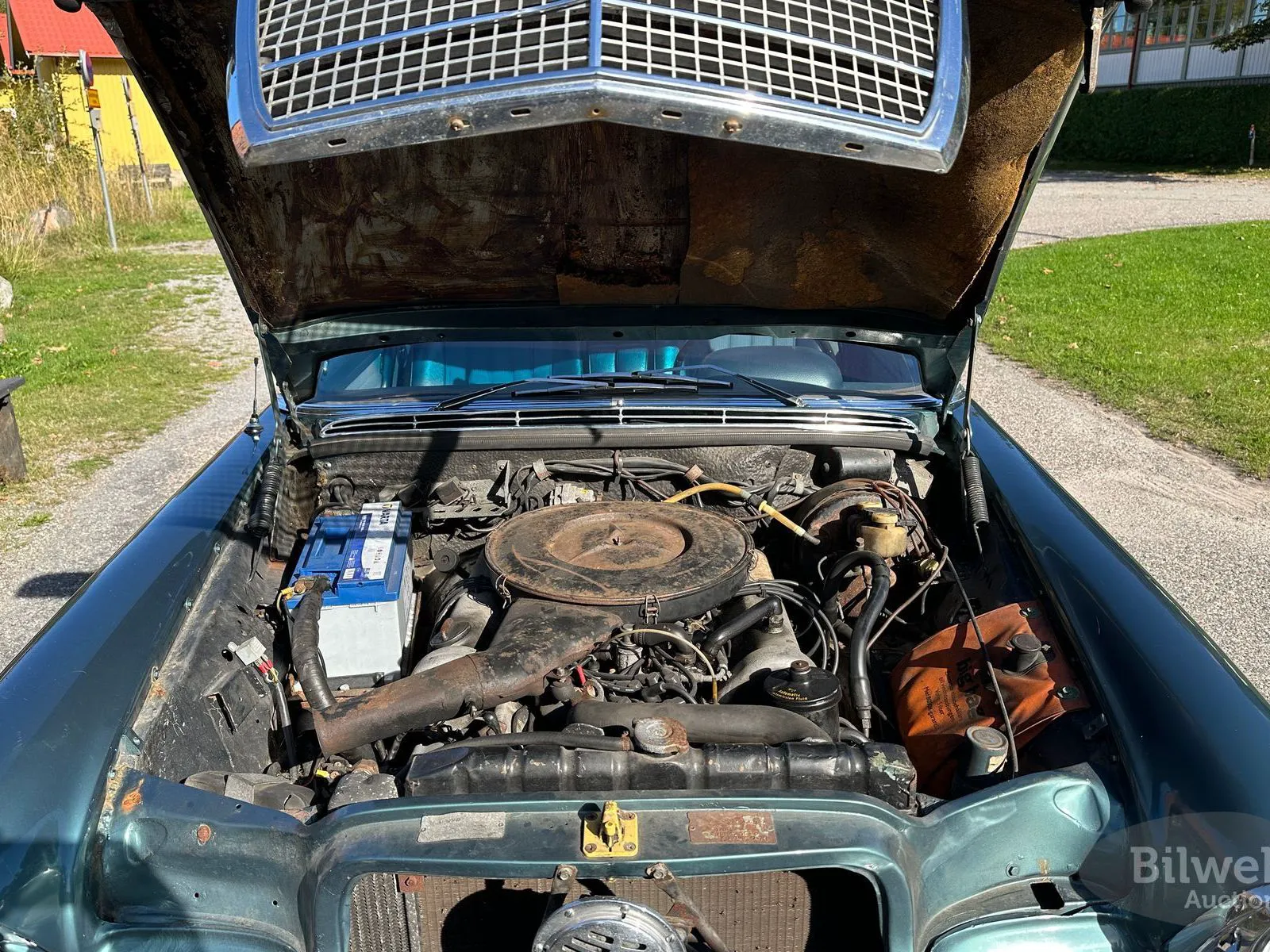 Vehicle image 22
