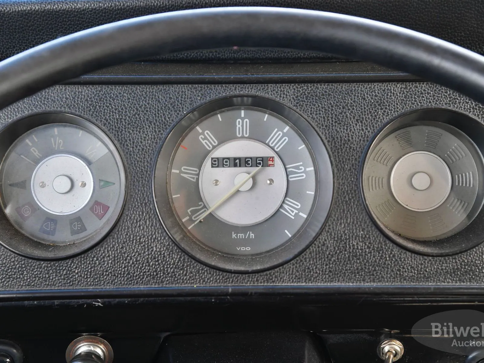 Vehicle image 39