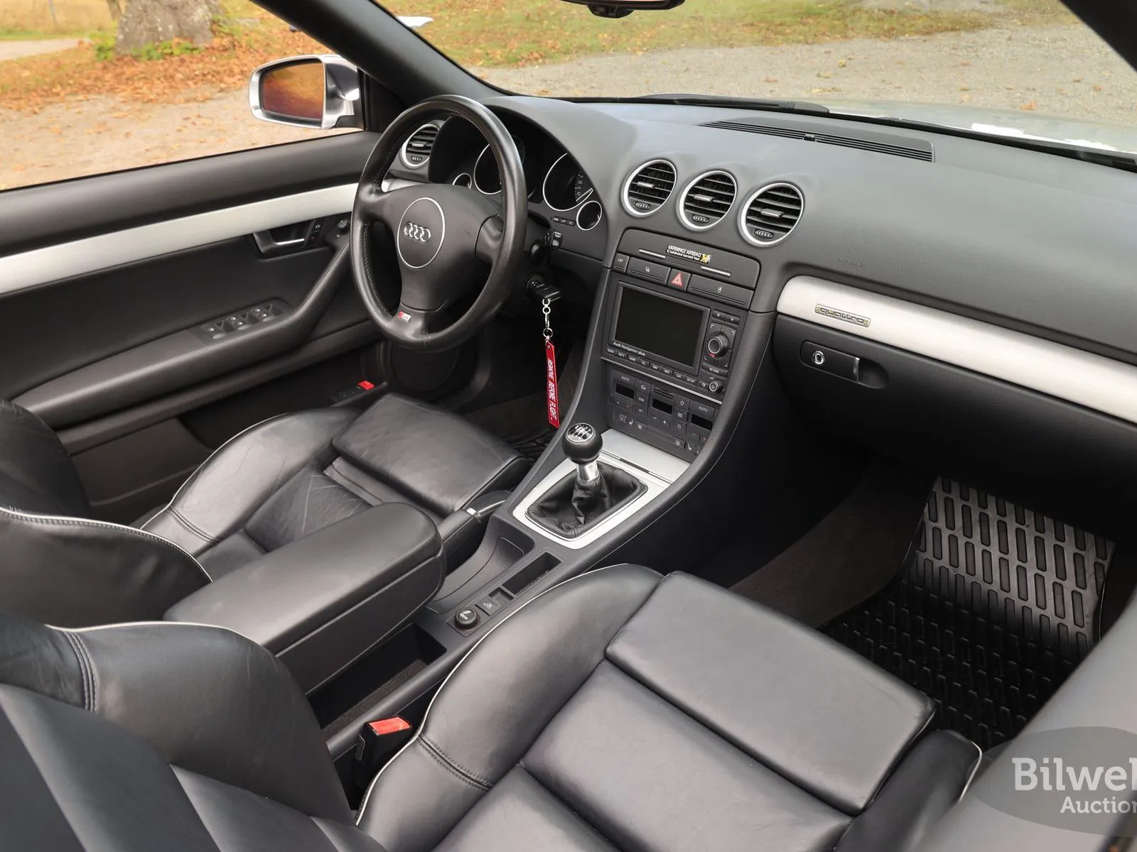 Vehicle image 47