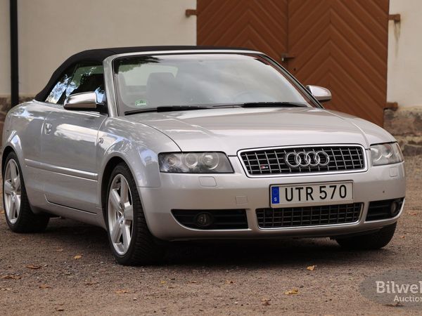 Audi S4 Quattro Cabriolet 4.2 V8 - 2004