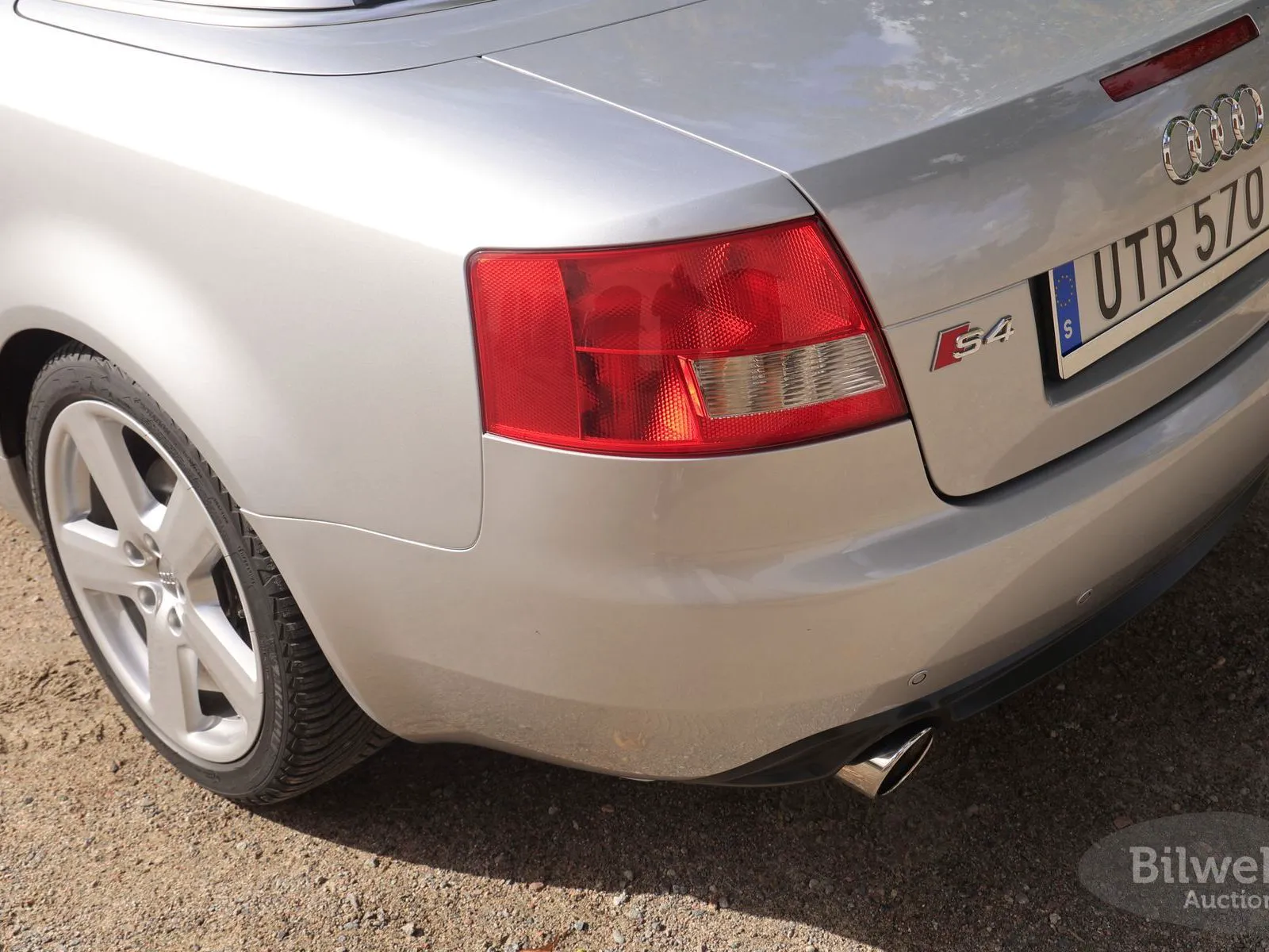 Vehicle image 31