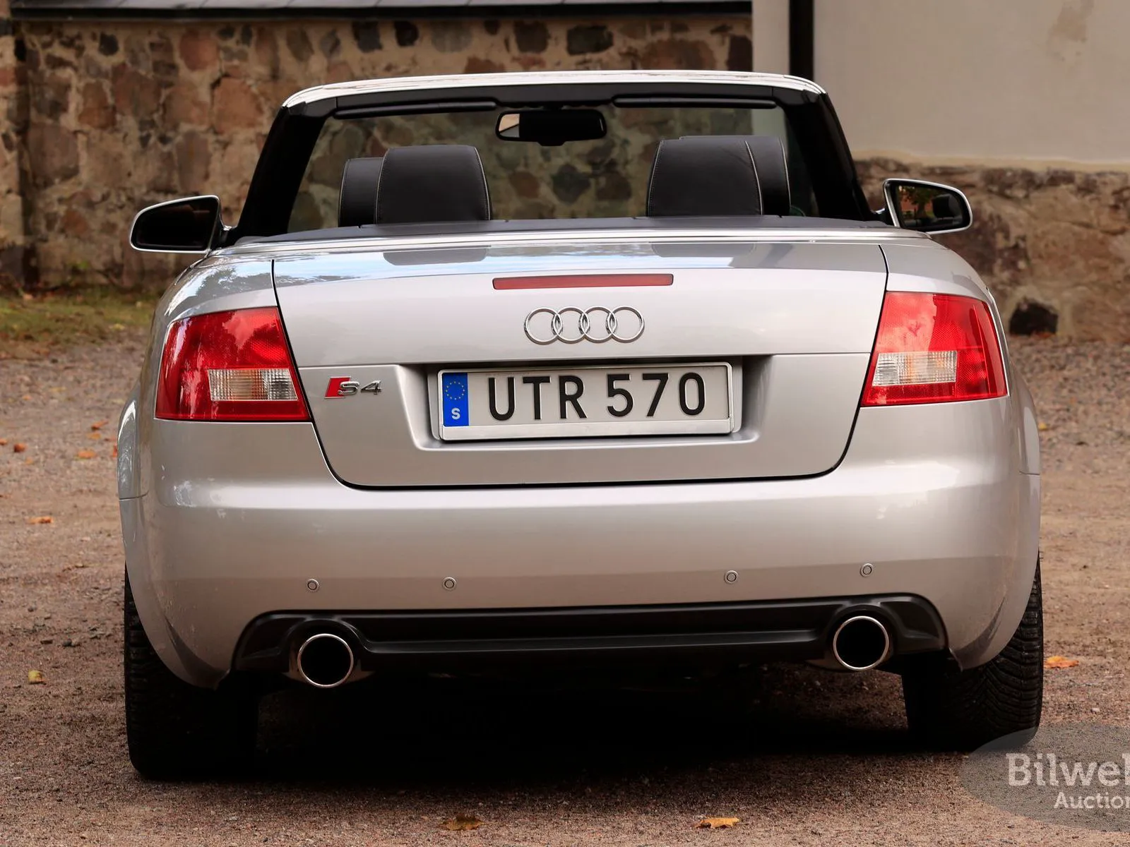 Vehicle image 20