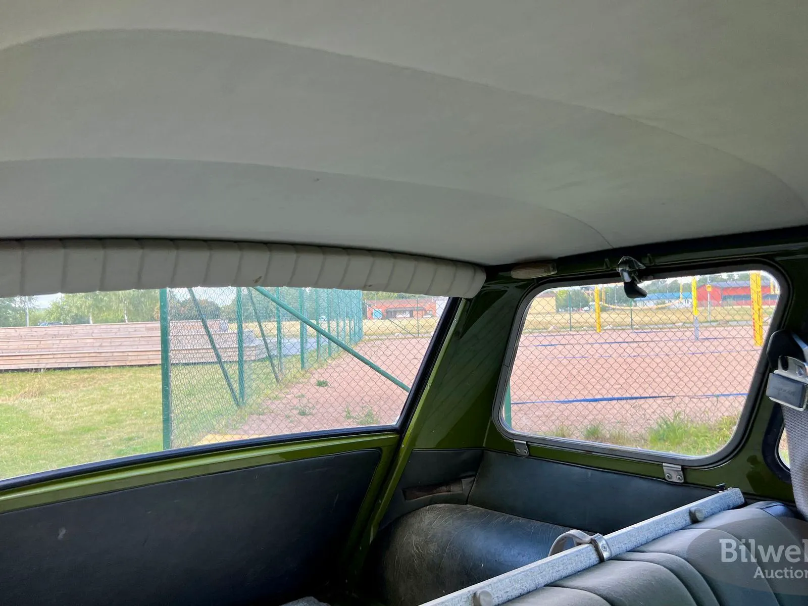 Vehicle image 37