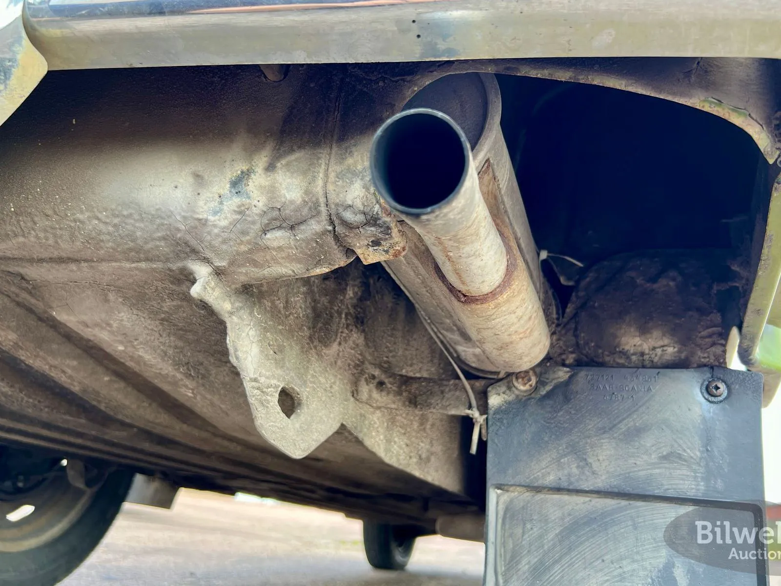 Vehicle image 101