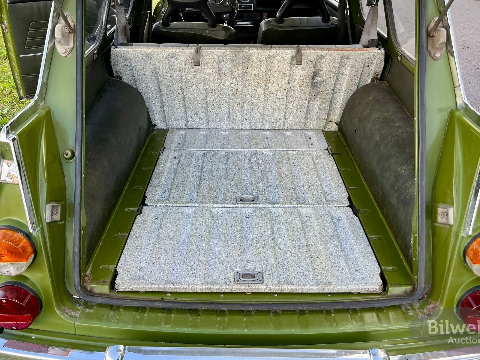 Vehicle image 40