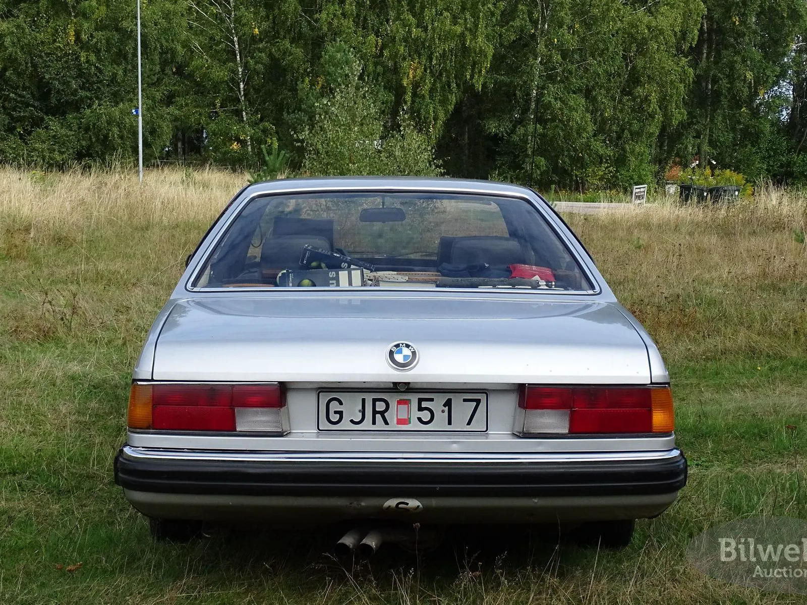 Vehicle image 24