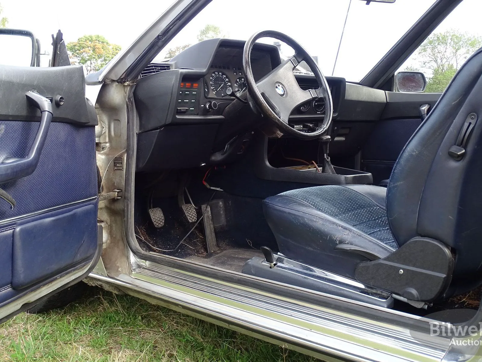 Vehicle image 31