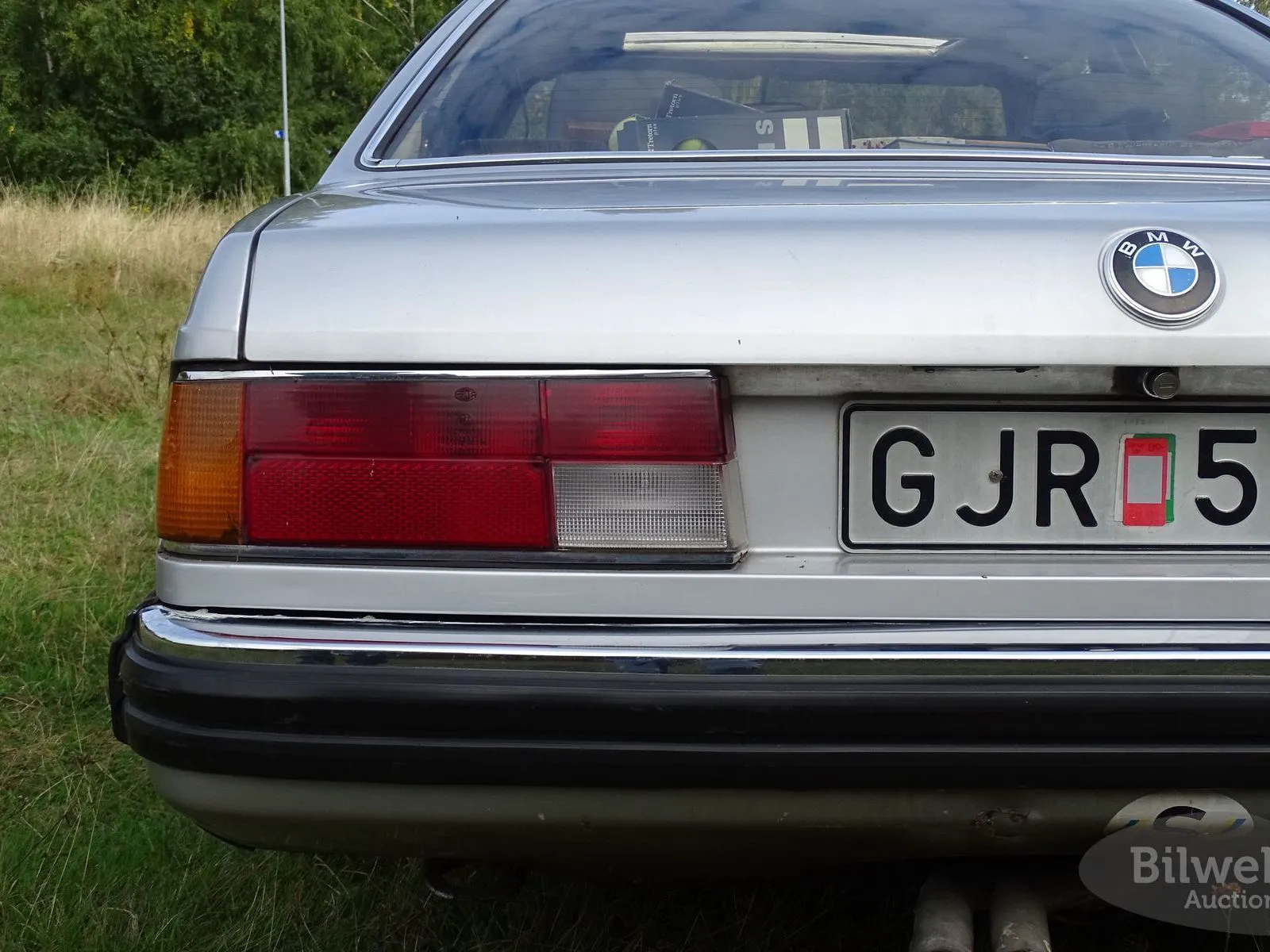 Vehicle image 23