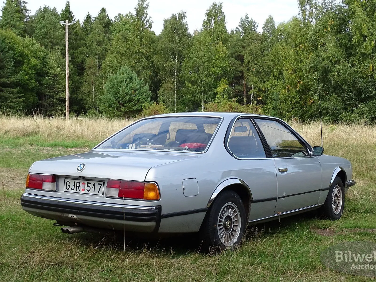 Vehicle image 28