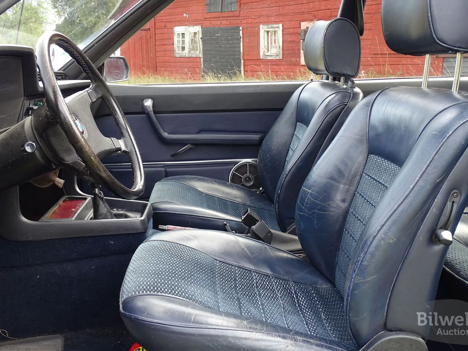 Vehicle image 35