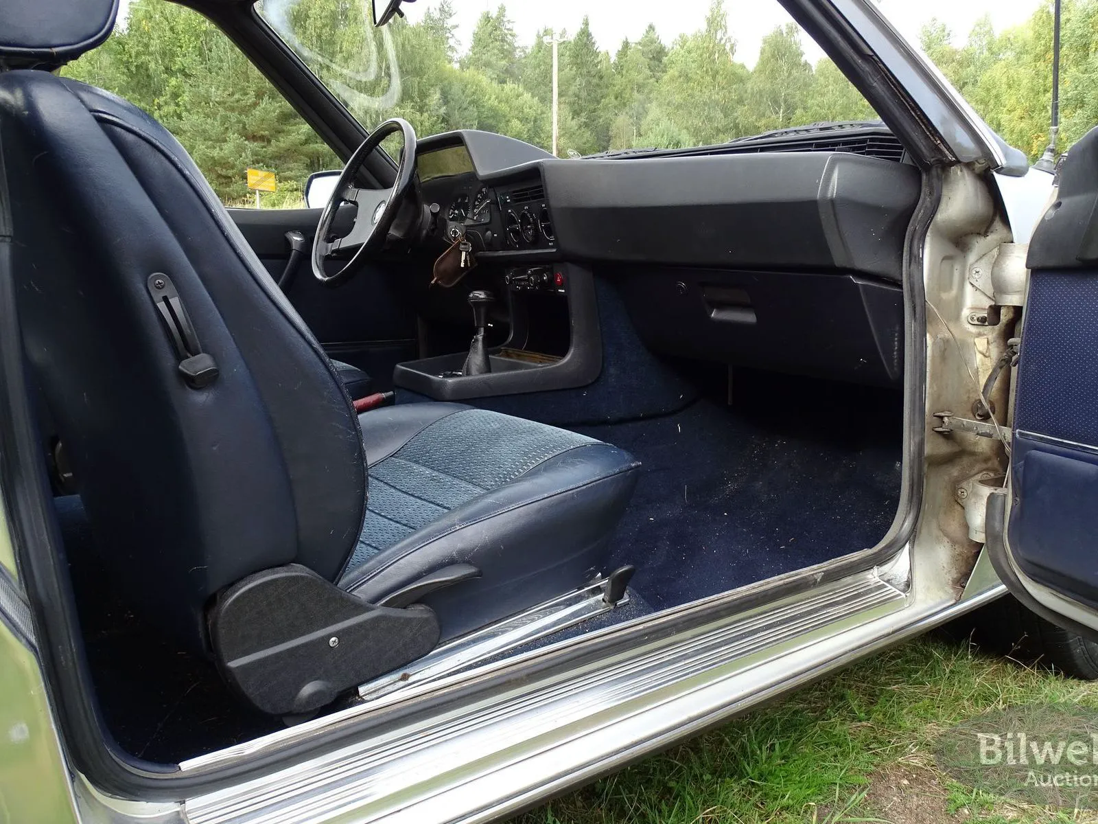 Vehicle image 46