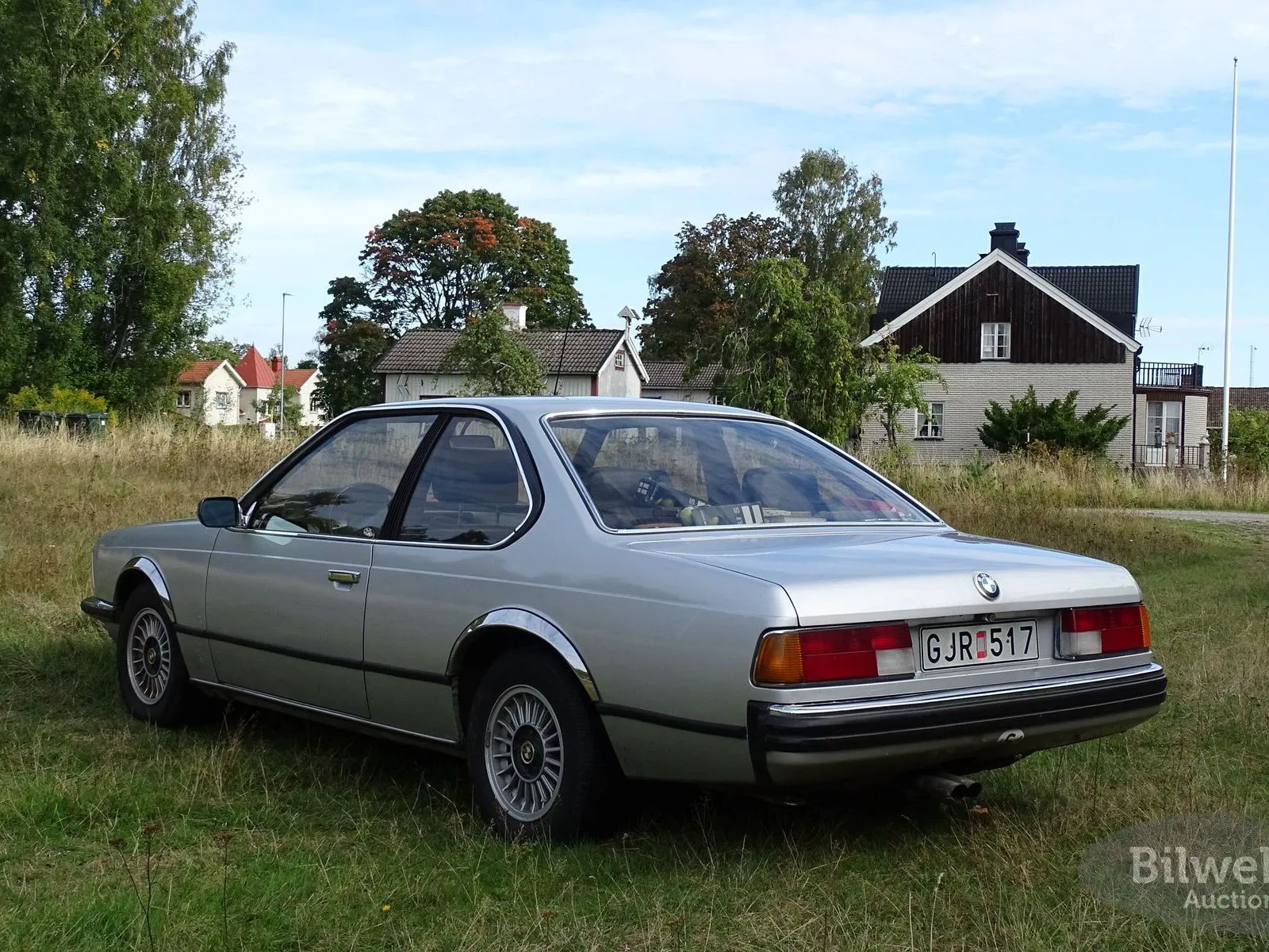 Vehicle image 21