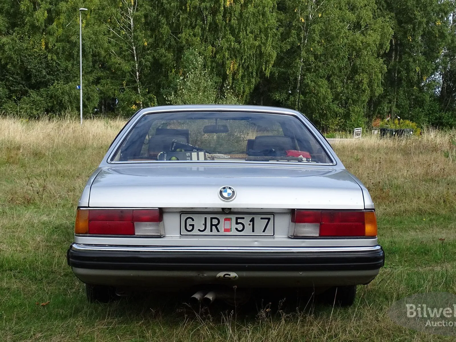 Vehicle image 22