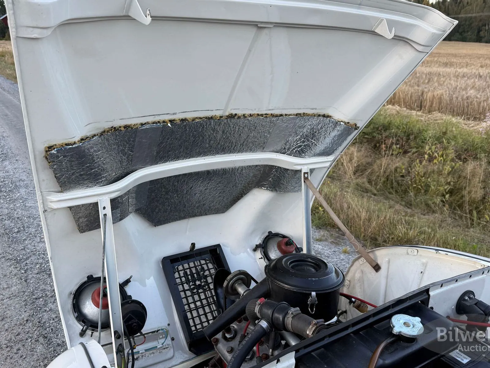 Vehicle image 30