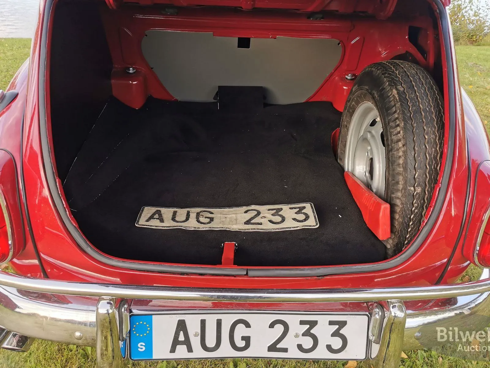 Vehicle image 43