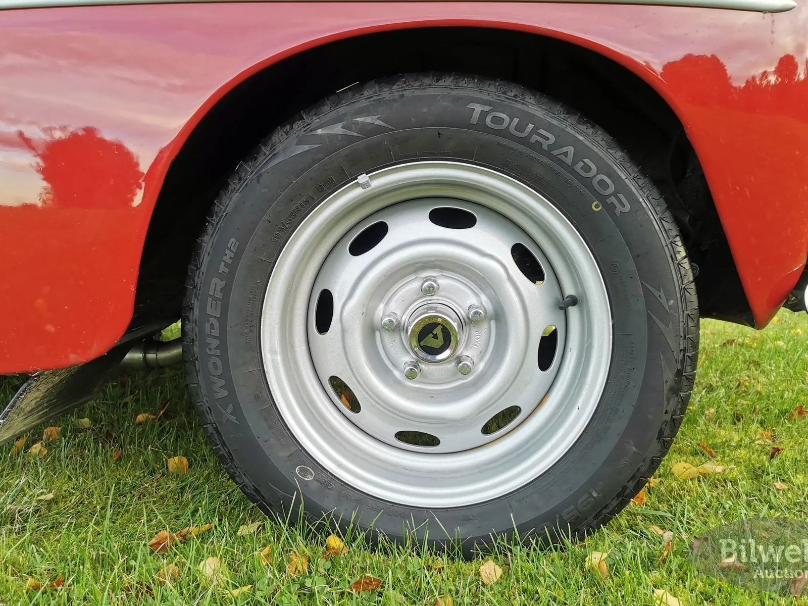 Vehicle image 2