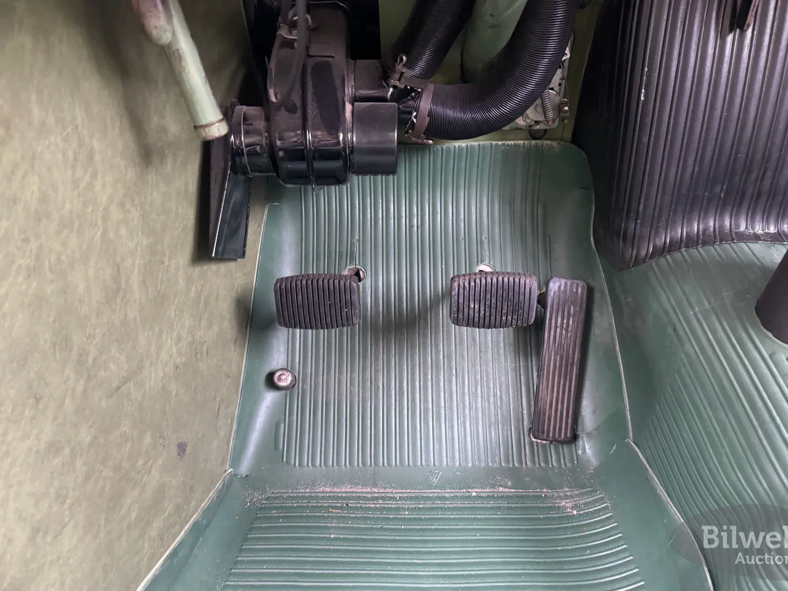 Vehicle image 51
