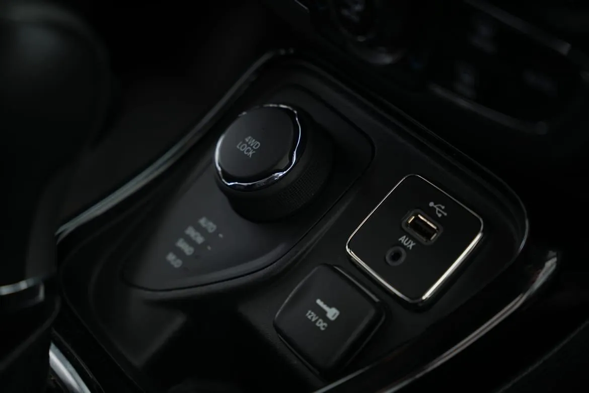 Vehicle image 18