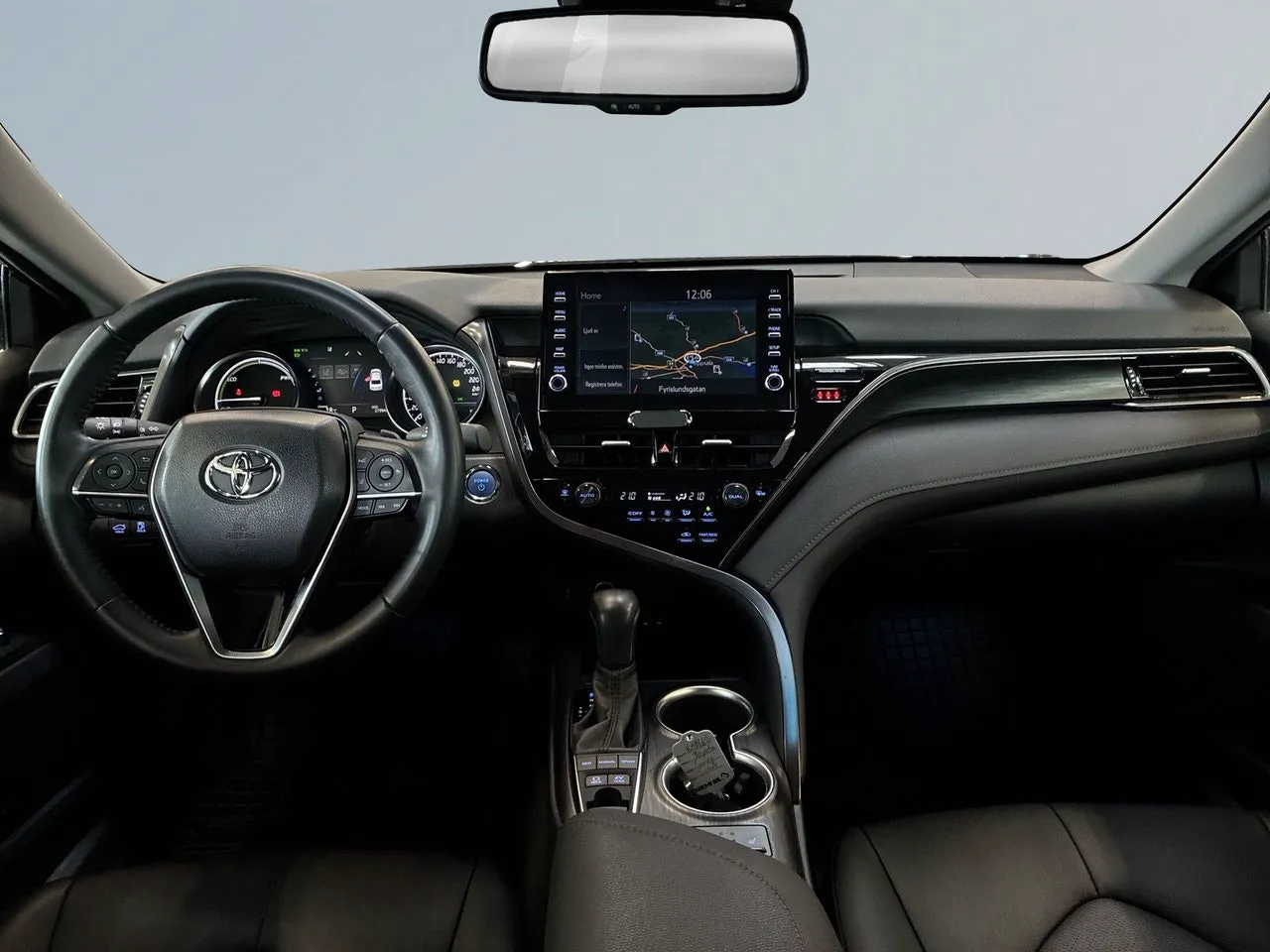 Vehicle image 7