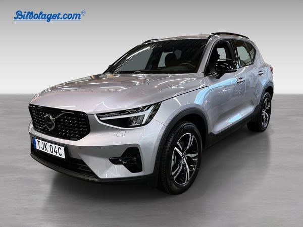 Volvo XC40 B4 FWD Bensin Plus Dark - 2026