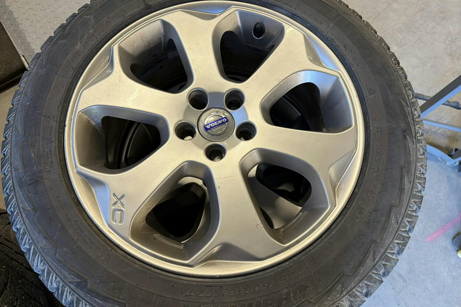 Vehicle image 15