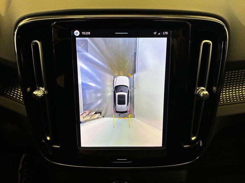 Volvo EX40 bild 24