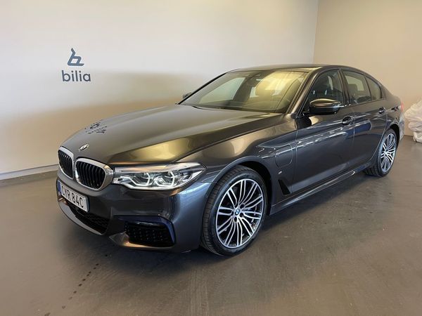 BMW 530 e xDrive iPerformance Sedan M-sport / Panorama/ Navigation/ 360 Kamera/ - 2020